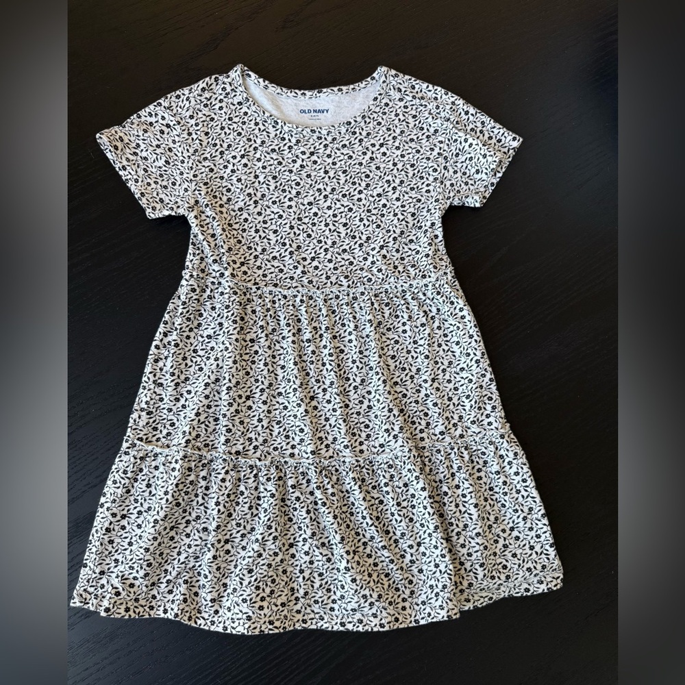 Cute black & white tiered dress